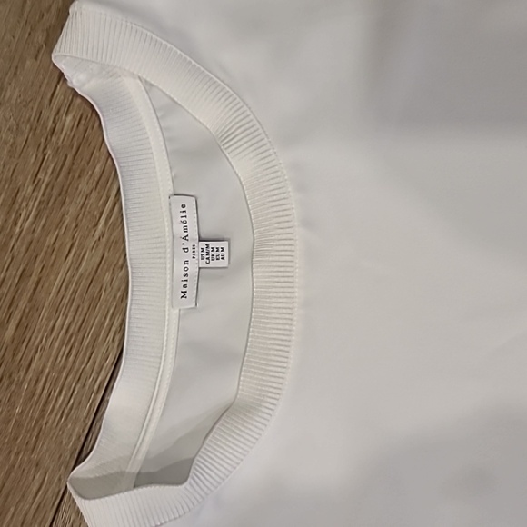 Like New! Maison D'Amelie Sz Med Swing Top W/ Knit Ruffle  Cuffs White - Picture 3 of 7